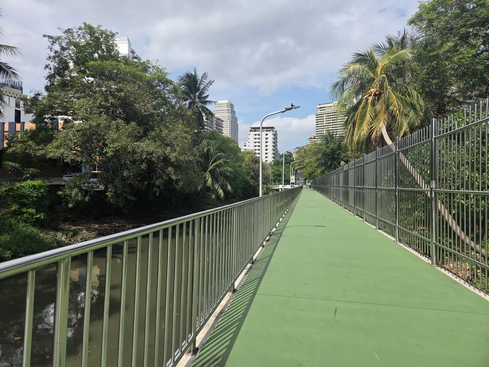 The rest of the skywalk img-09